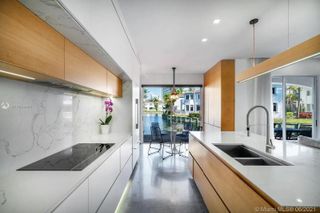 20824 NE 30th Place, Aventura, FL 33180
