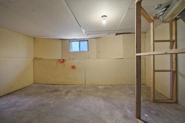 1421 W Indiana Ave, Spokane, WA 99205