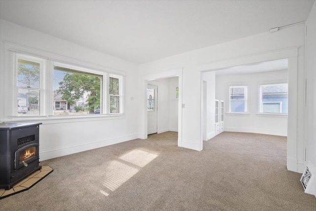 1421 W Indiana Ave, Spokane, WA 99205