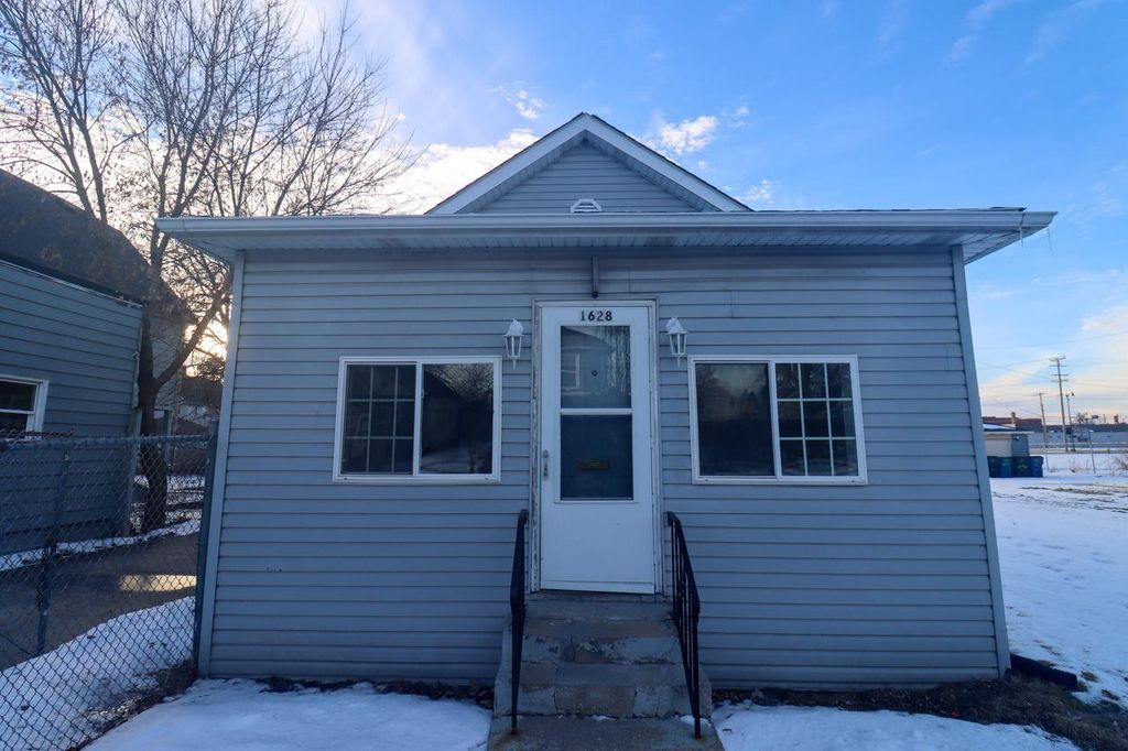 1628 Mead STREET, Racine, WI 53403