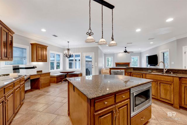 37 Signal Hill Road, Spanish Fort, AL 36527