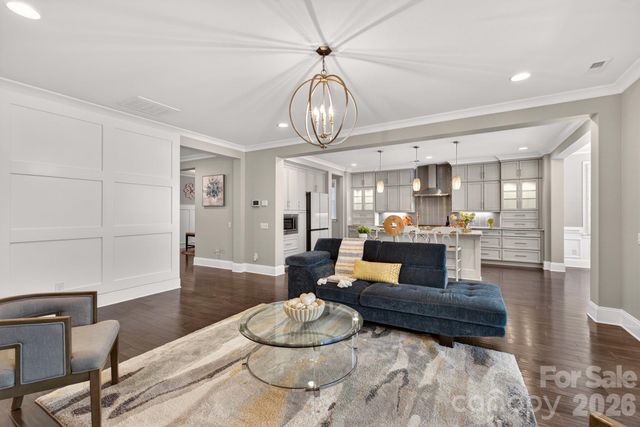 9815 Avenal Lane, Charlotte, NC 28270