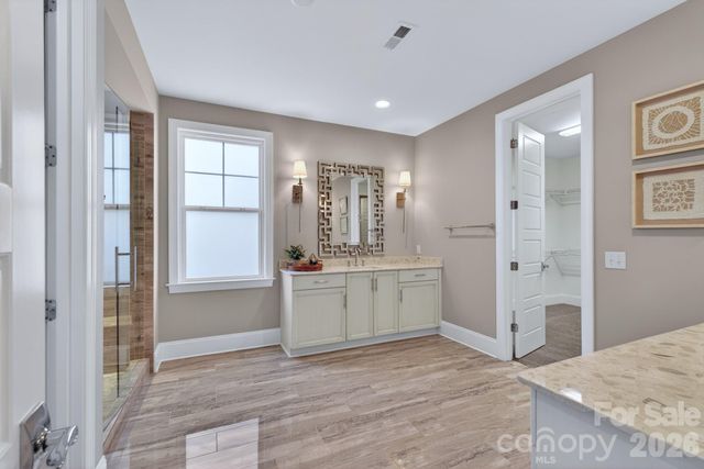 9815 Avenal Lane, Charlotte, NC 28270