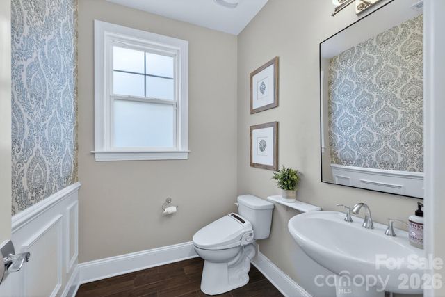 9815 Avenal Lane, Charlotte, NC 28270