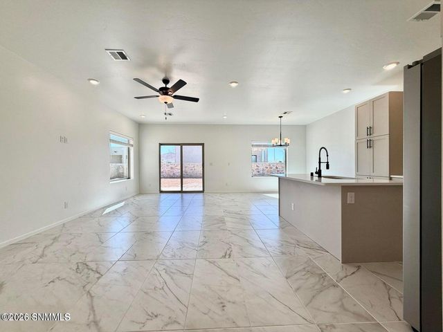 7935 San Eduardo Street, Las Cruces, NM 88012