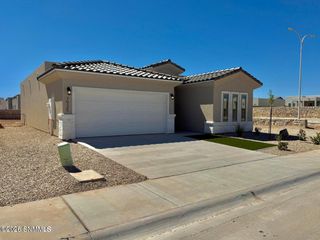 7935 San Eduardo Street, Las Cruces, NM 88012