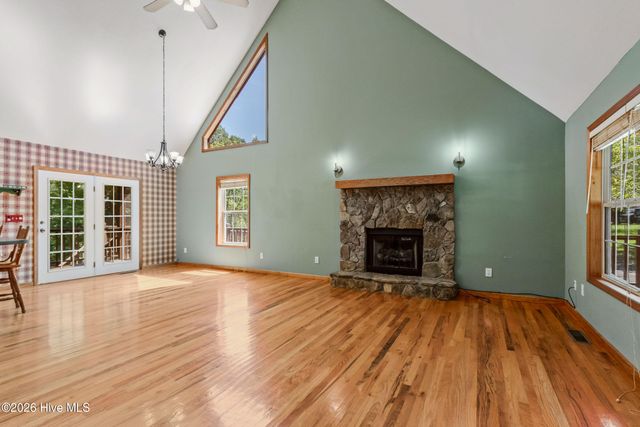 96 Loh Island Drive, Murphy, NC 28906