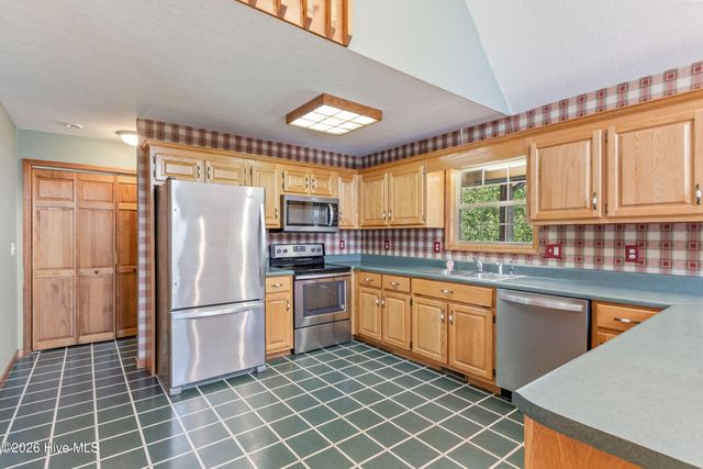 96 Loh Island Drive, Murphy, NC 28906