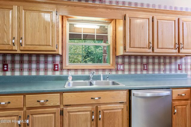 96 Loh Island Drive, Murphy, NC 28906