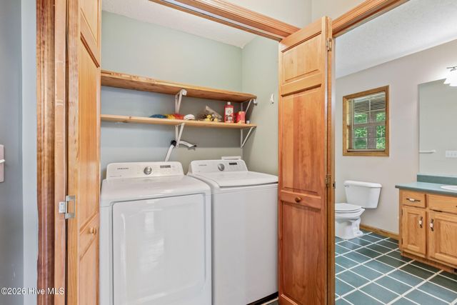 96 Loh Island Drive, Murphy, NC 28906