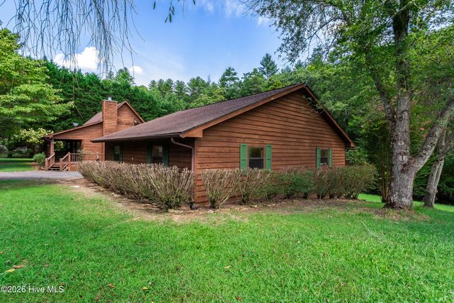 96 Loh Island Drive, Murphy, NC 28906