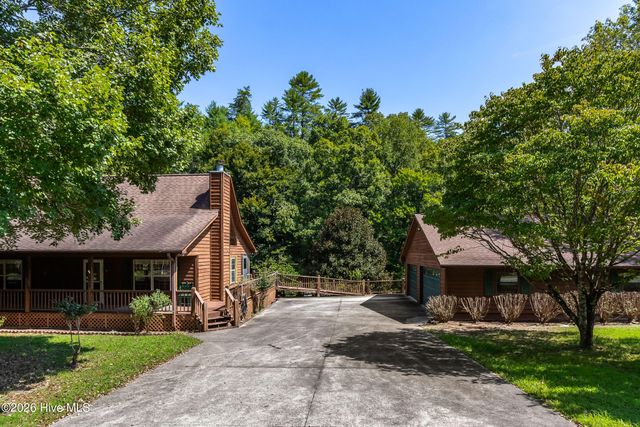 96 Loh Island Drive, Murphy, NC 28906