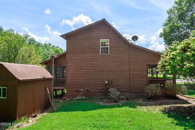 96 Loh Island Drive, Murphy, NC 28906