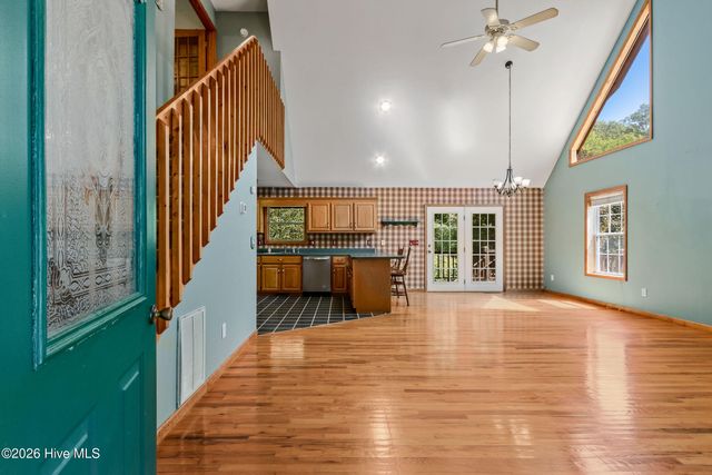 96 Loh Island Drive, Murphy, NC 28906