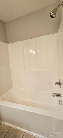 2820 Bellhaven Circle, Charlotte, NC 28214