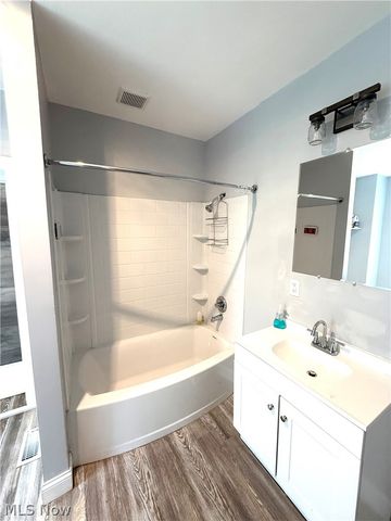 1745 E 30th Street, Lorain, OH 44055