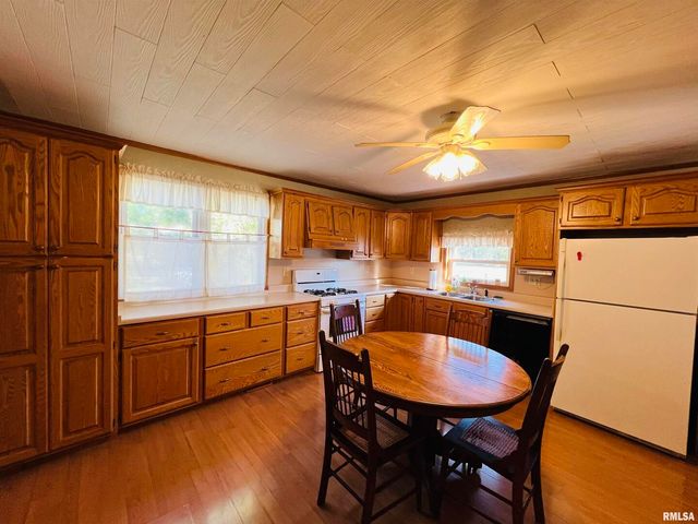 1810 S Highway 142 Highway, Eldorado, IL 62930