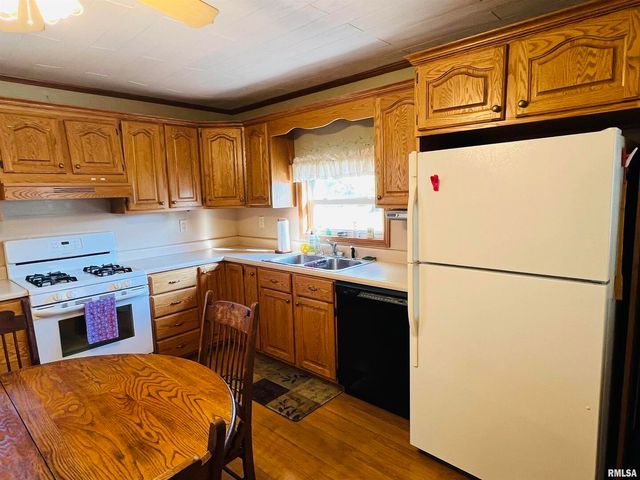 1810 S Highway 142 Highway, Eldorado, IL 62930