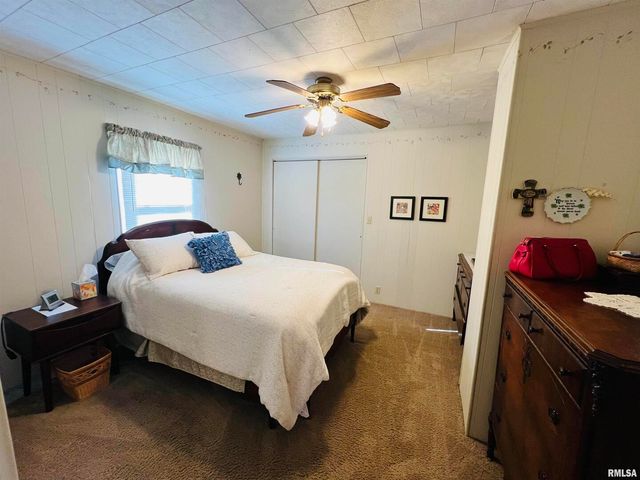 1810 S Highway 142 Highway, Eldorado, IL 62930