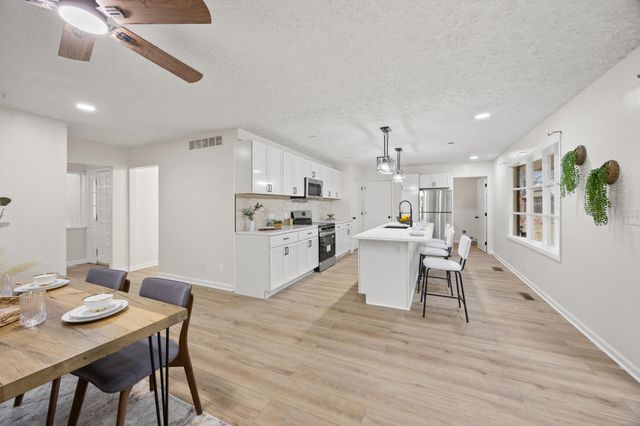 110 Kimberly Drive, Frankfort, KY 40601