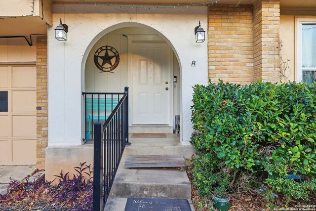 6113 Sun Dial, Leon Valley, TX 78238