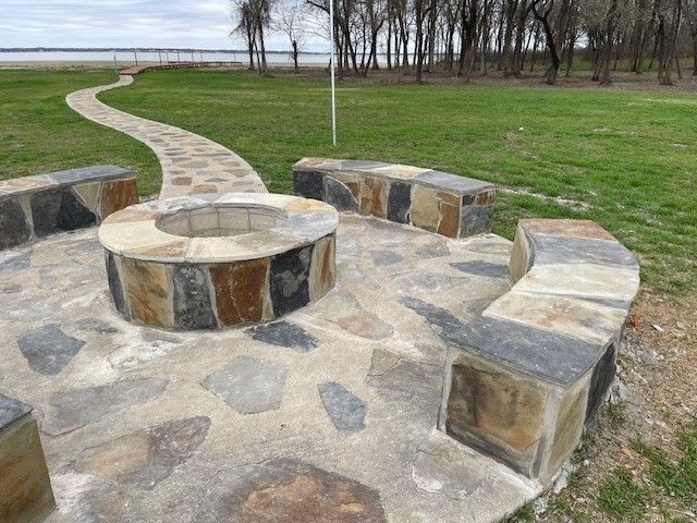 8407 Southern Shore Court, Kemp, TX 75143