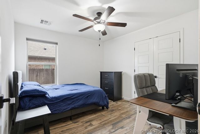 2202 W 117th Place S, Jenks, OK 74037