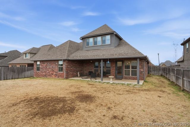 2202 W 117th Place S, Jenks, OK 74037