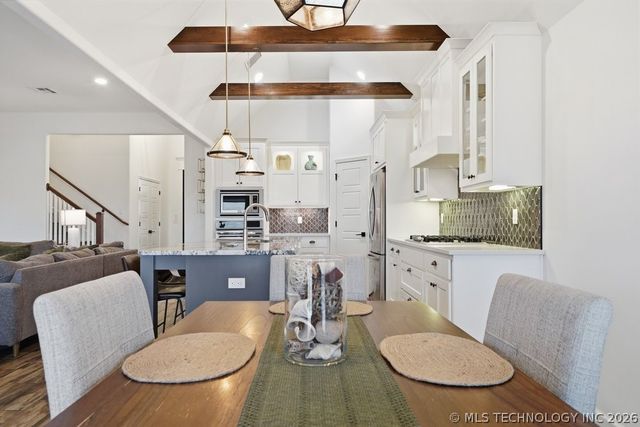 2202 W 117th Place S, Jenks, OK 74037