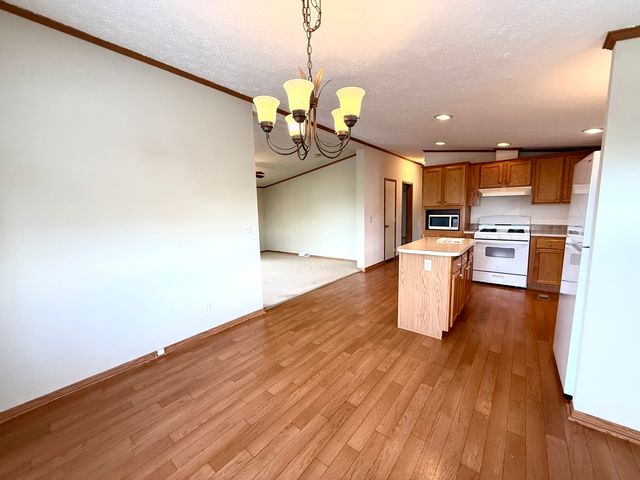 461 Meadowlark Circle A, Sandwich, IL 60548