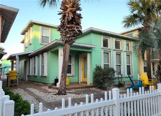 2525 S 11th St 24, Port Aransas, TX 78373