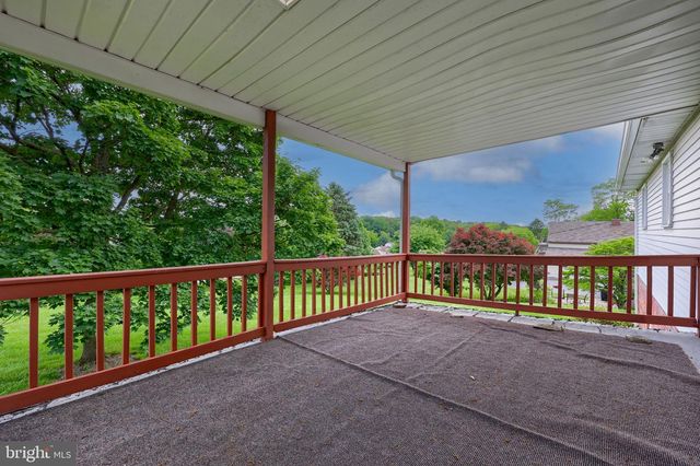 213 S FRANKLIN ST, Red Lion, PA 17356