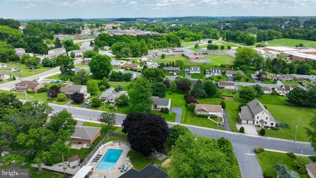 213 S FRANKLIN ST, Red Lion, PA 17356