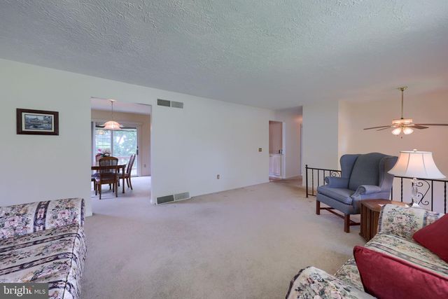 213 S FRANKLIN ST, Red Lion, PA 17356