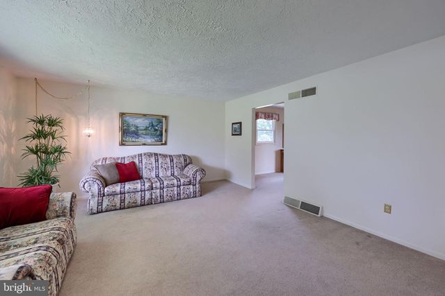 213 S FRANKLIN ST, Red Lion, PA 17356