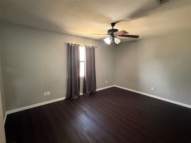 2809 Sarah Drive, Pantego, TX 76013