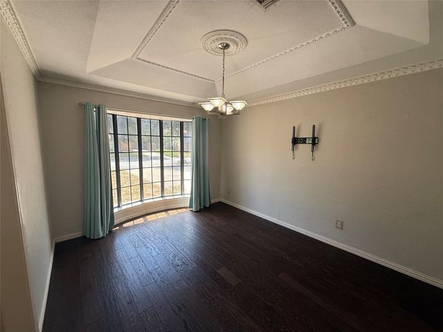 2809 Sarah Drive, Pantego, TX 76013