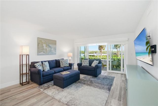 305 Goodlette-Frank RD S C205, Naples, FL 34102