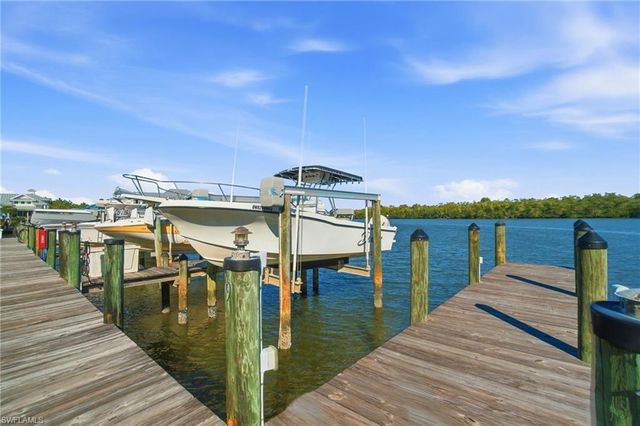 305 Goodlette-Frank RD S C205, Naples, FL 34102