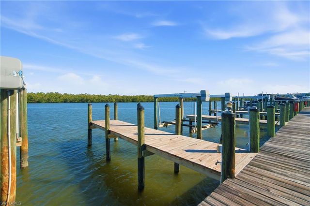 305 Goodlette-Frank RD S C205, Naples, FL 34102