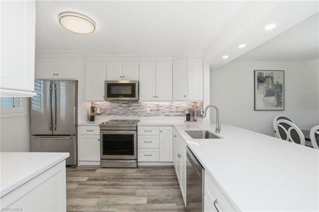 305 Goodlette-Frank RD S C205, Naples, FL 34102