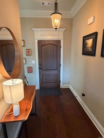 212 Nantucket Loop, Maumelle, AR 72113