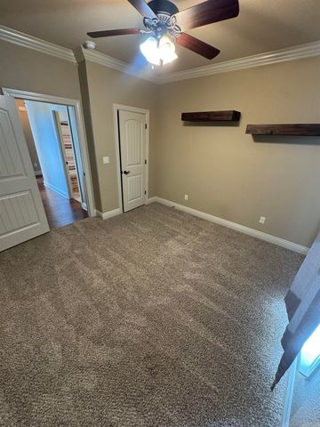 212 Nantucket Loop, Maumelle, AR 72113