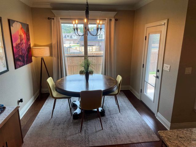 212 Nantucket Loop, Maumelle, AR 72113