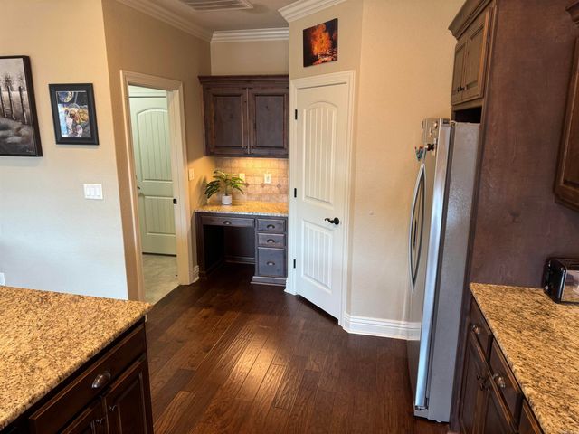 212 Nantucket Loop, Maumelle, AR 72113