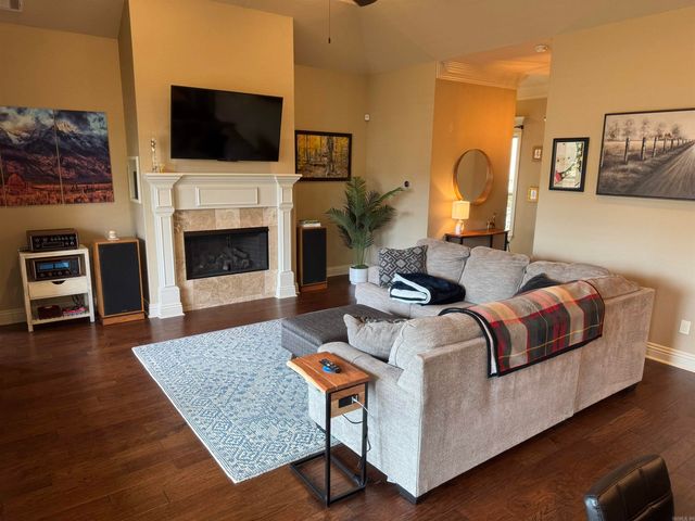 212 Nantucket Loop, Maumelle, AR 72113