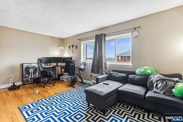 207 Polifly Road 2074, Hackensack, NJ 07601