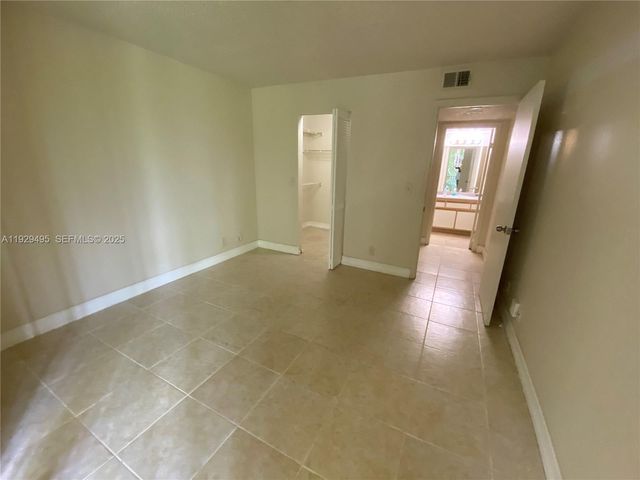 4035 W Mcnab Rd F208, Pompano Beach, FL 33069