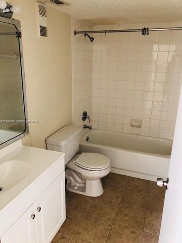 4035 W Mcnab Rd F208, Pompano Beach, FL 33069