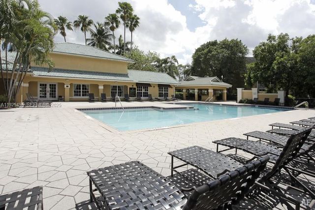 4035 W Mcnab Rd F208, Pompano Beach, FL 33069